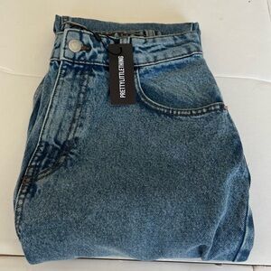 NWT PrettyLittleThing Mid Blue High Rise Mom Jeans Size 8